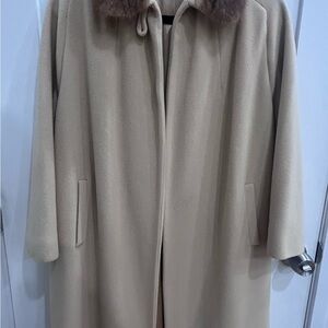 Vintage Tan Coat with Brown Collar